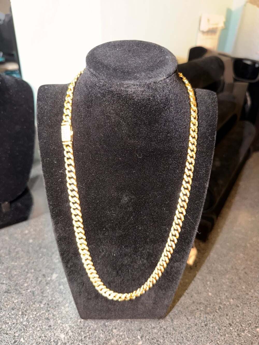 GRA Moissanite Miami Cuban Link Chain Size 21 inch Gold Plated 8mm
